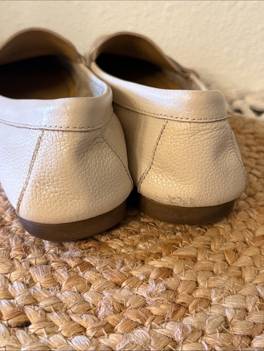 Coach Womens Fredrica Loafers Cream Pebbled Leather Silver Logo Size 7.5 - Picture 6 of 13